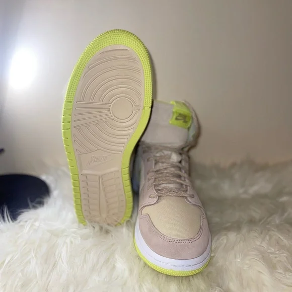 Women’s Air Jordan 1 Zoom Air Comfort - Picture 5 of 6
